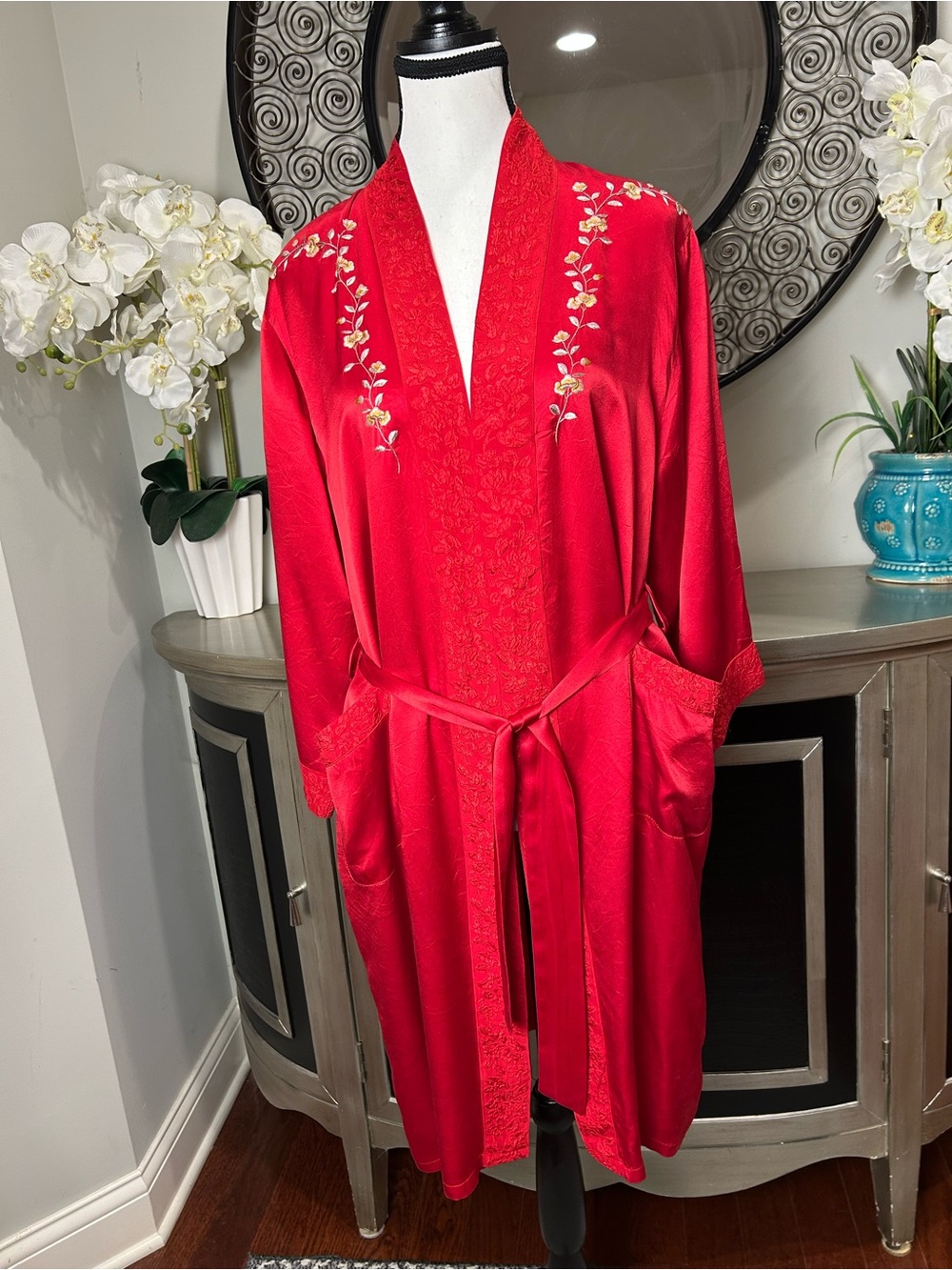 ASILK 100% Silk Red Embroidered Kimono Robe Dressing Gown Floral M